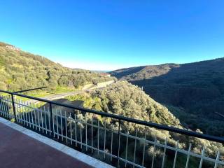 Foto - Si vende Quadrilocale con terrazzo, Riviera dei Fiori, Pietrabruna