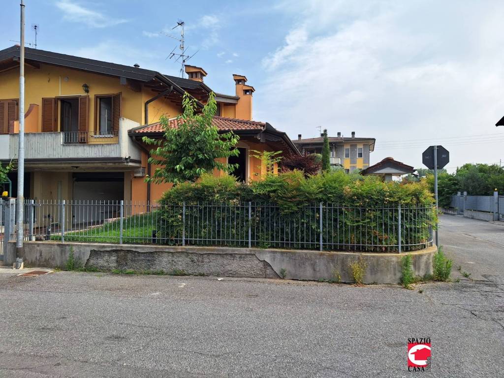 vendita-villa-brescia-rif-eem-2771-villa-quadrifamiliare-bpo8ourq.jpg