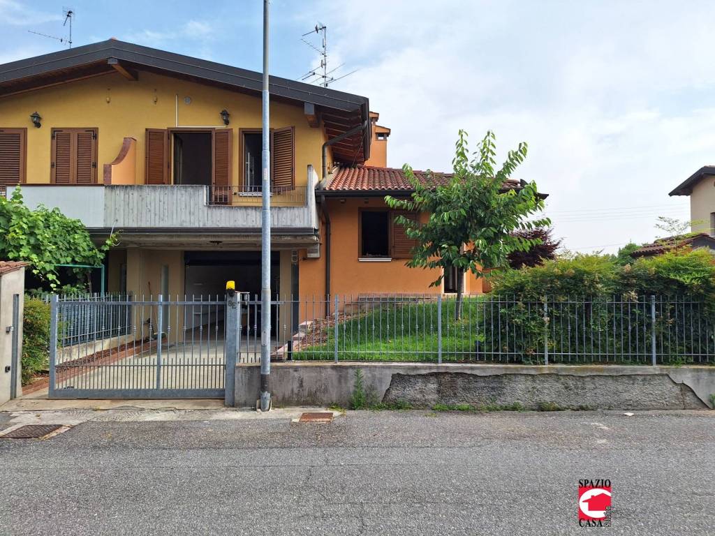 vendita-villa-brescia-rif-eem-2771-villa-quadrifamiliare-0vfblaei.jpg