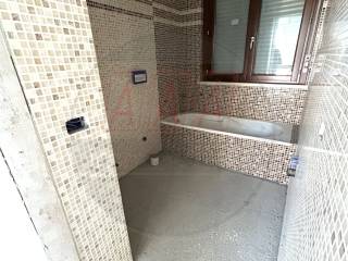 bagno vasca e doccia