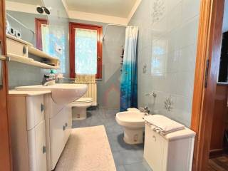 bagno piano primo (4)