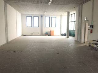 Magazzino piano terra