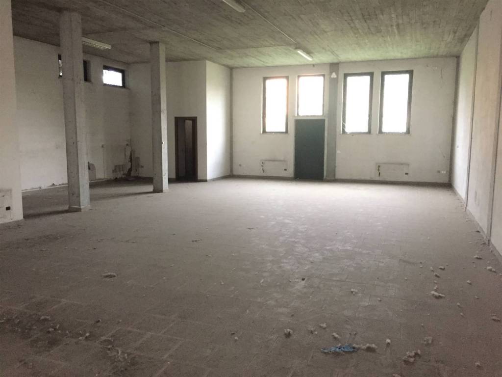 Magazzino piano terra