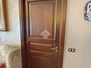 Door (1)