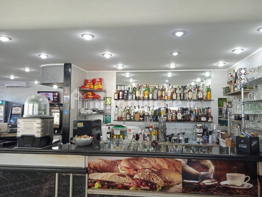 bar