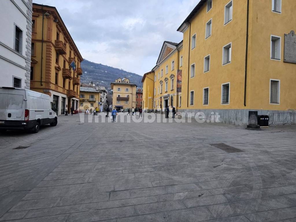 PIAZZA