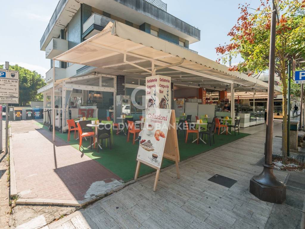 Attività commerciale viale antonio gramsci 98, abissinia, riccione