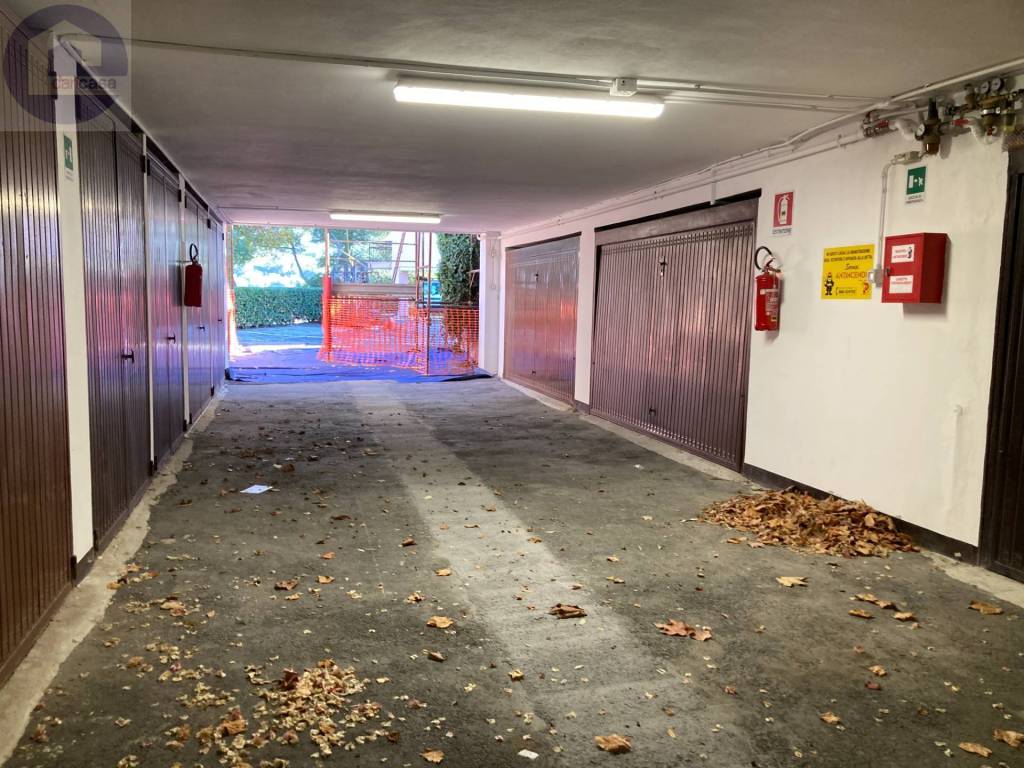 zona garage