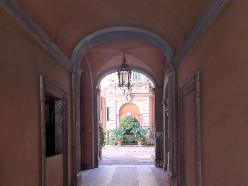 ingresso palazzo