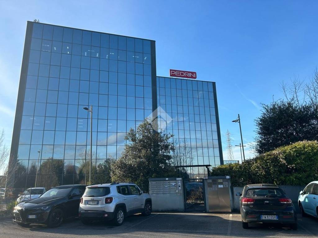 WhatsApp Image 2024-02-05 at 17.02.29