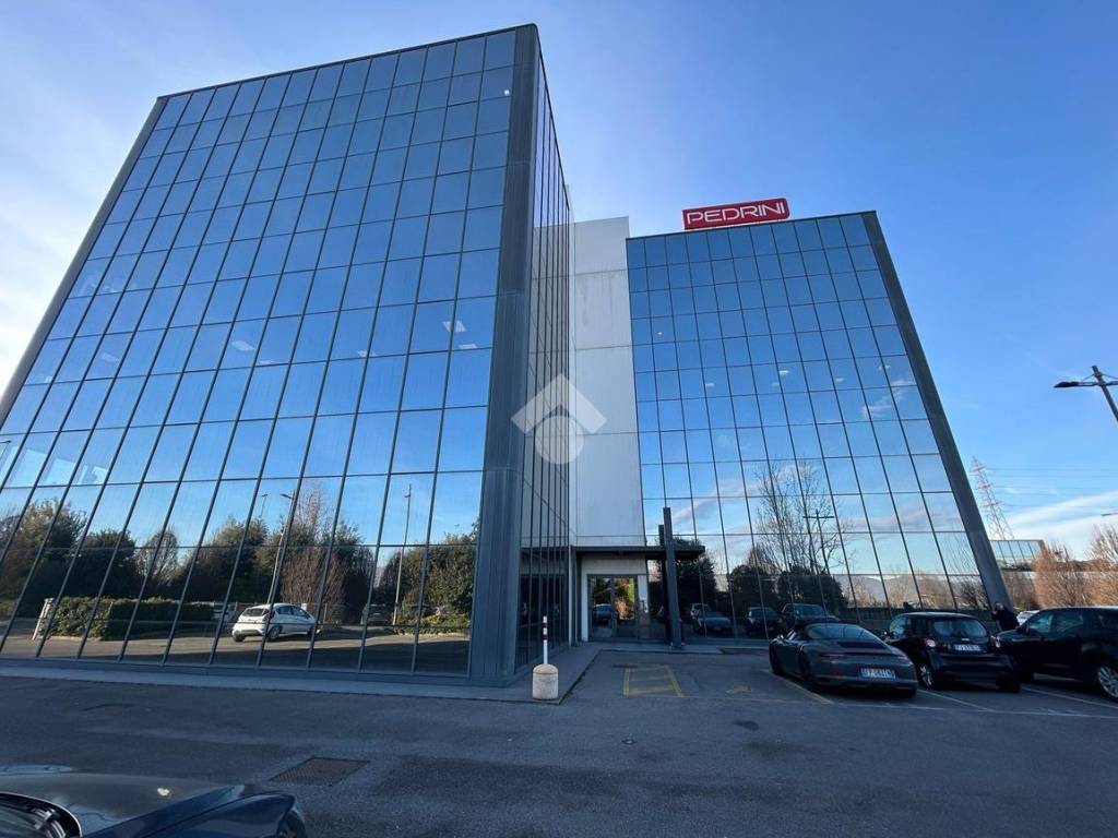 WhatsApp Image 2024-02-05 at 17.02.35 (2)