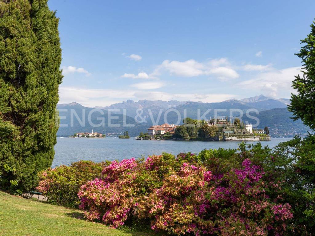 Lungolago Stresa