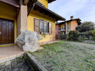 Villa bifamiliare in vendita Manerbio (BS) (125).j