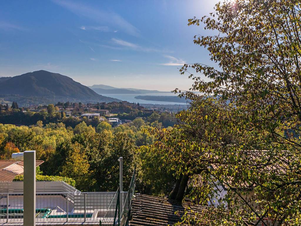 VISTA LAGO DALLA VILLA