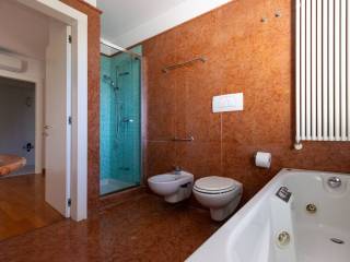 bagno piano inferiore