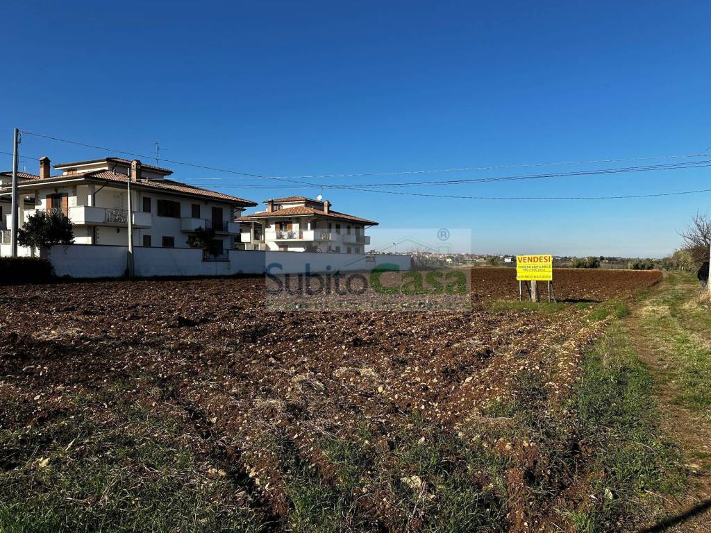 Terreno edificabile strada provinciale 20, rosciano
