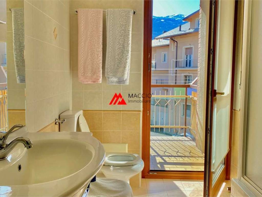 Bagno 2 con balcone