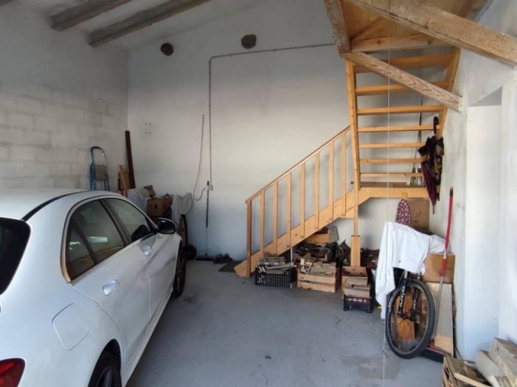 garage