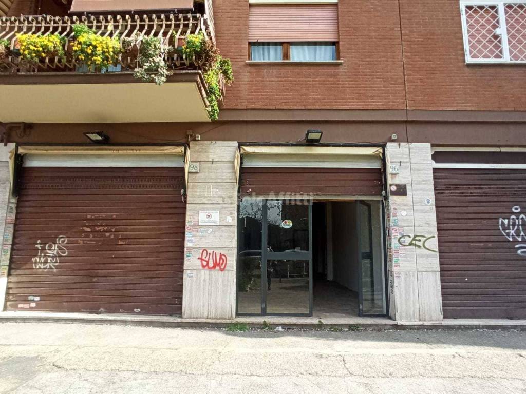 Locale commerciale via carlo fadda 96, cinecittà, roma
