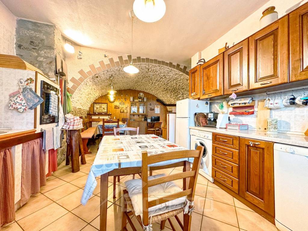 casa vendita morondo cucina