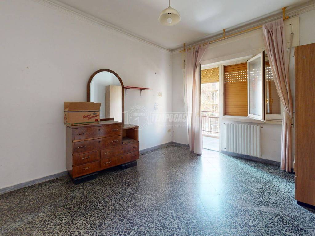 Viale-Della-Repubblica-Bedroom 2