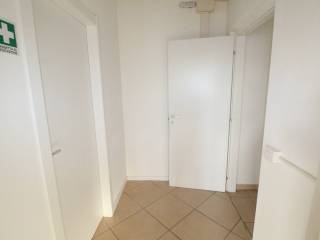UFFICIO AFFITTO BREGNANO