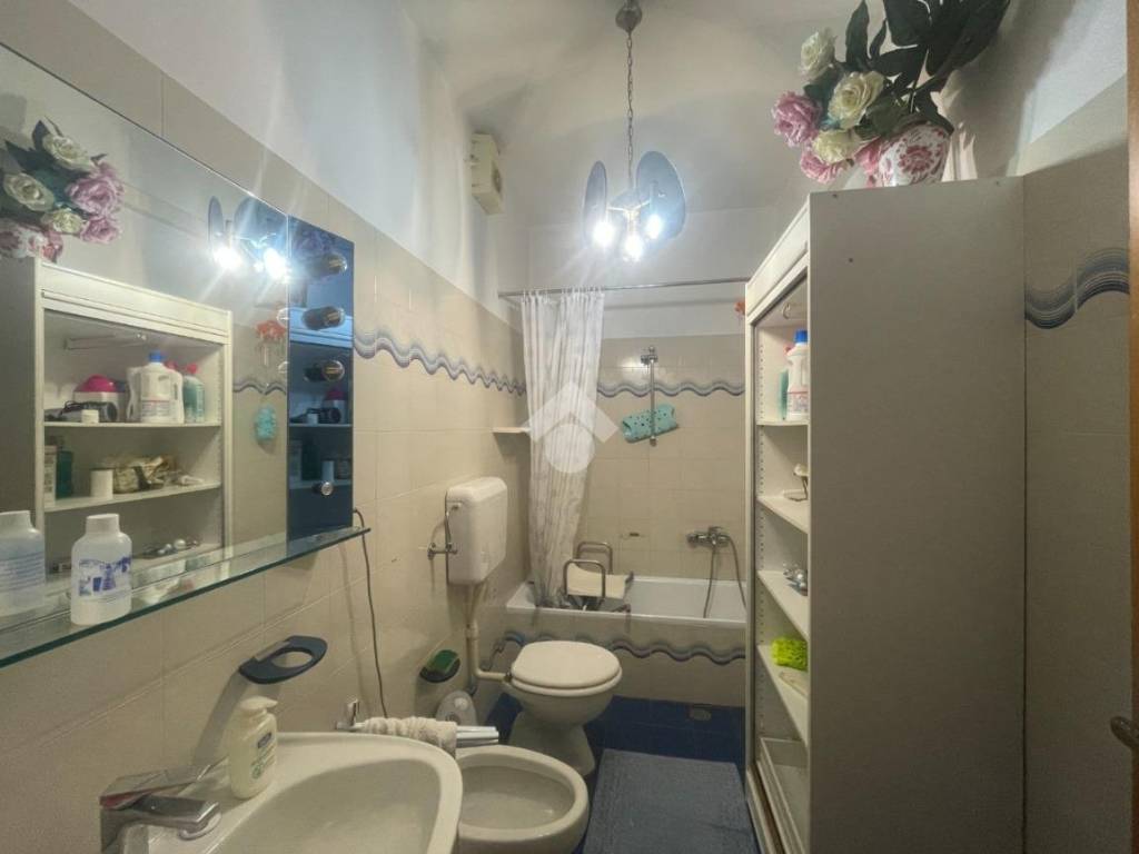 SECONDO BAGNO CIECO