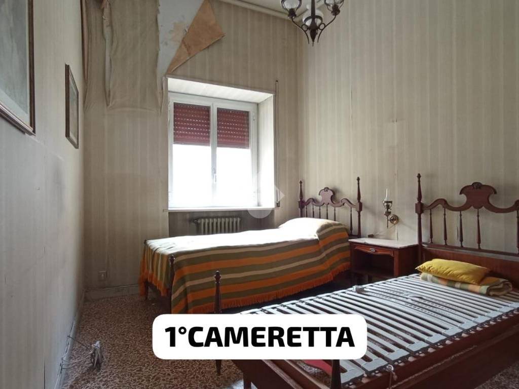 1^CAMERETTA