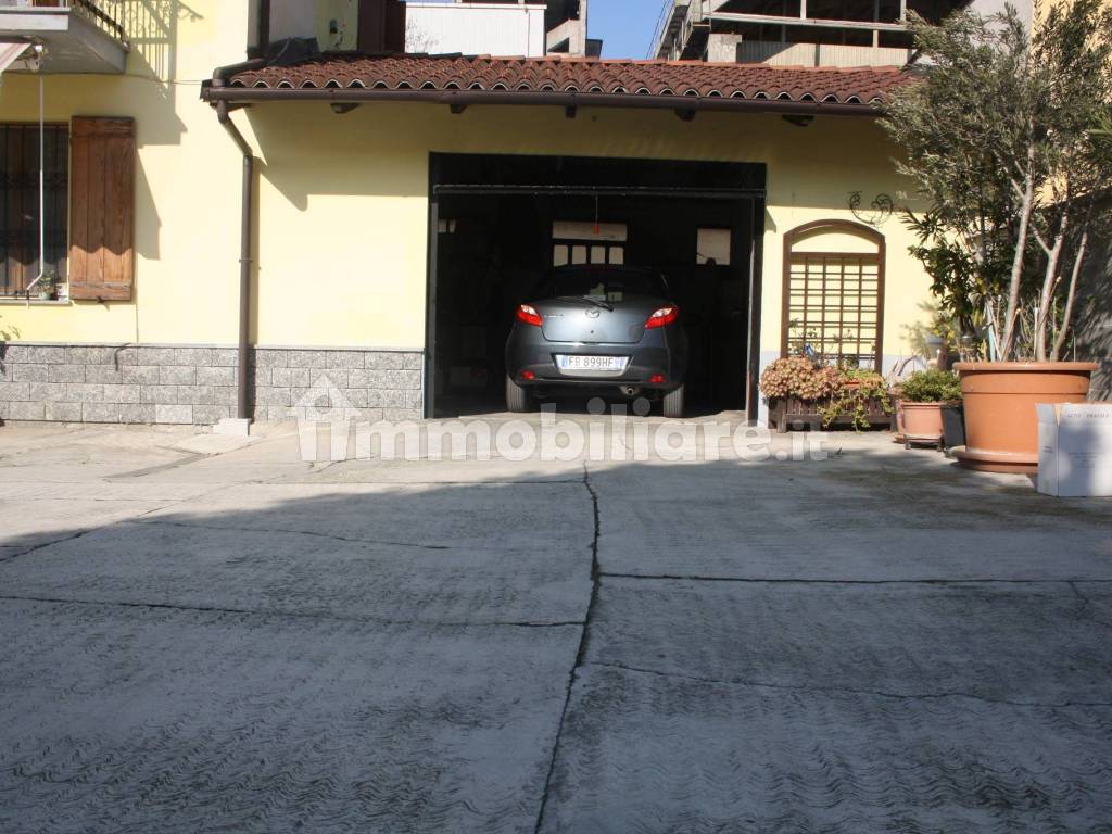 garage