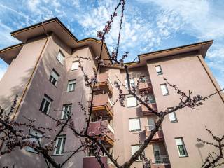 appartamento 5 vani in vendita ad Aosta