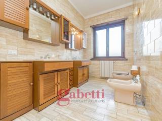 bagno padronale Travertino