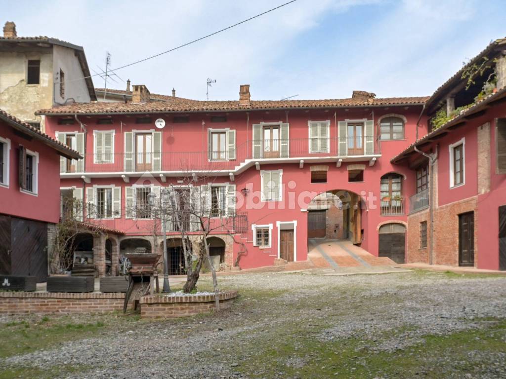 Cortile interno 3