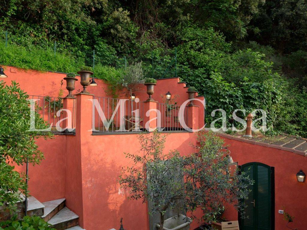 sale-apartment-in-via-severino-zanelli-3-lerici-excellent-condition