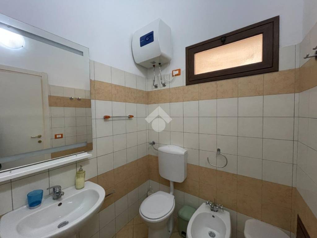 BAGNO DELLA CAMERA DA LETTO PIANO TERRA