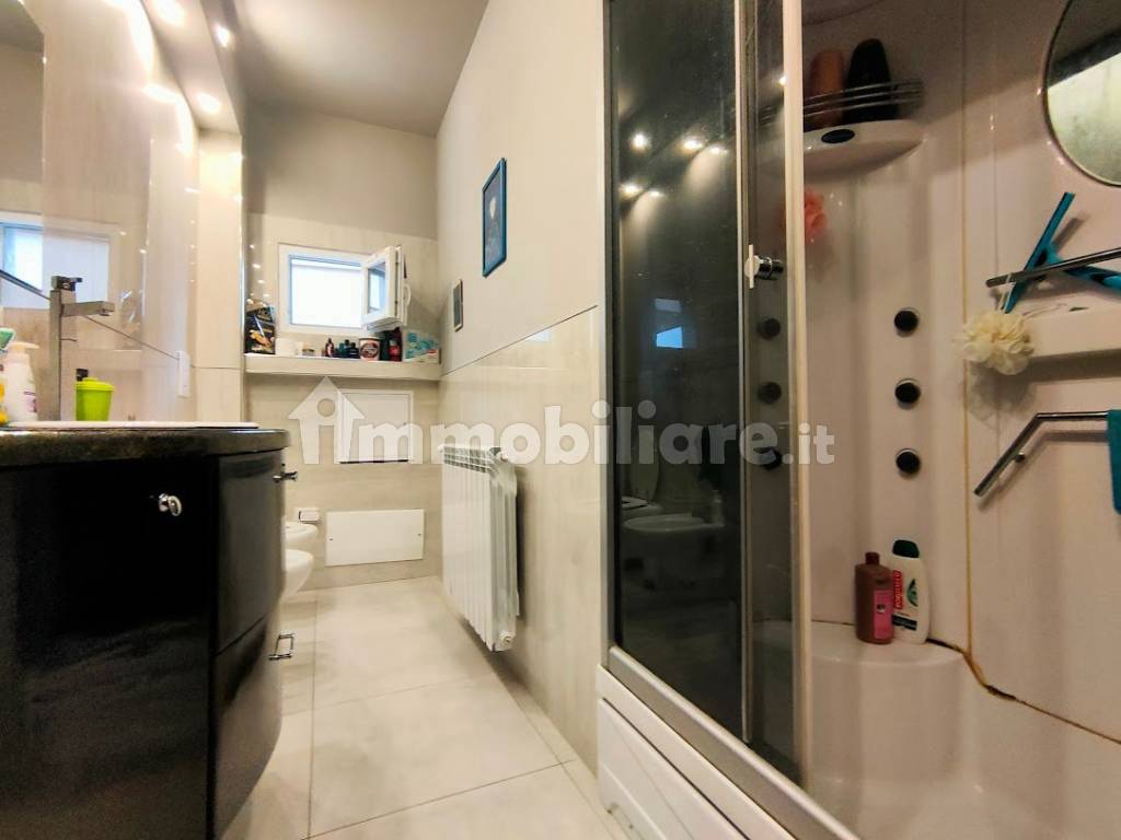 BAGNO 3 LOC