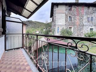 011  casa vendita varallo valmaggia balcone1