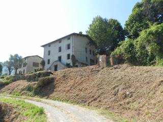 Casa colonica singola in vendita a Lucca (12).JPG