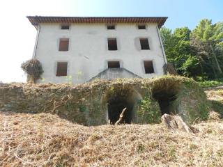 Casa colonica singola in vendita a Lucca (16).JPG