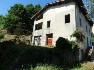 Casa colonica singola in vendita a Lucca (18).JPG