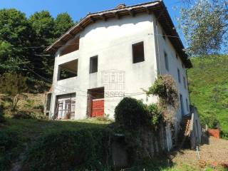 Casa colonica singola in vendita a Lucca (22).JPG