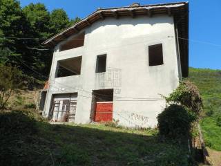 Casa colonica singola in vendita a Lucca (24).JPG