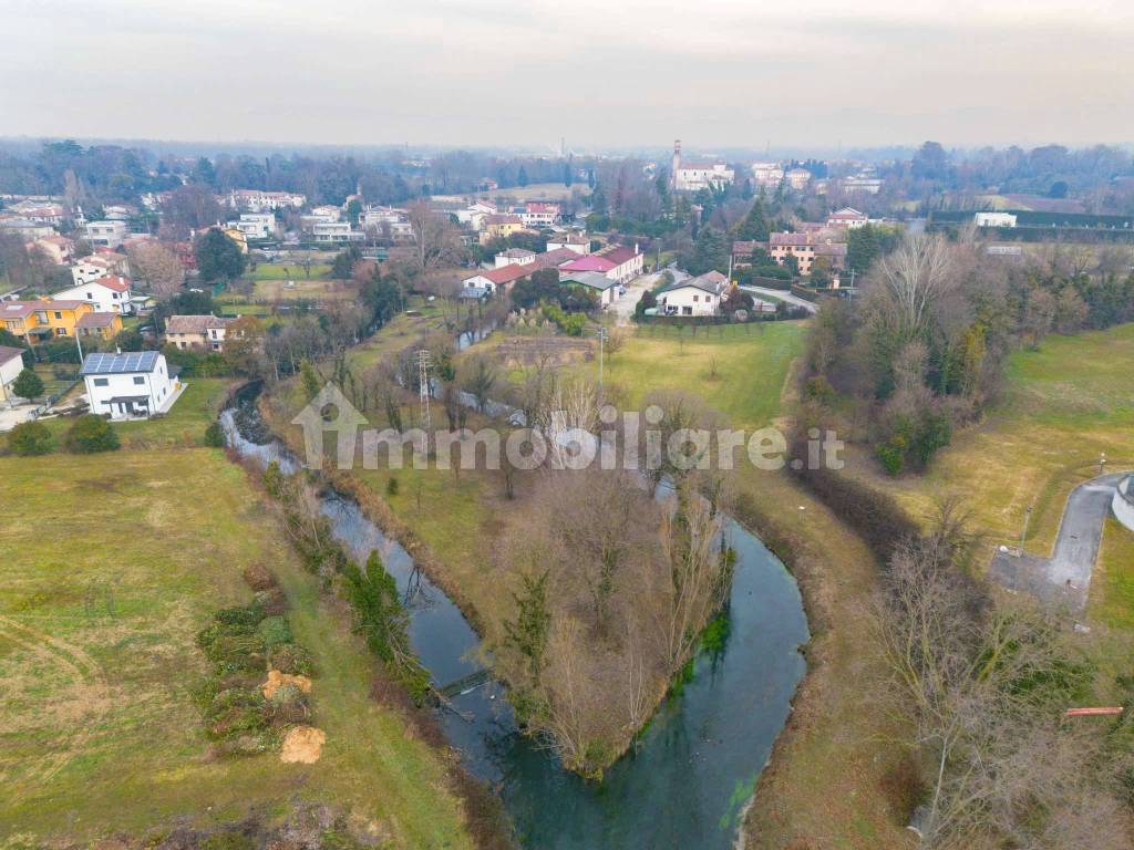 vista dall'alto e fiume 