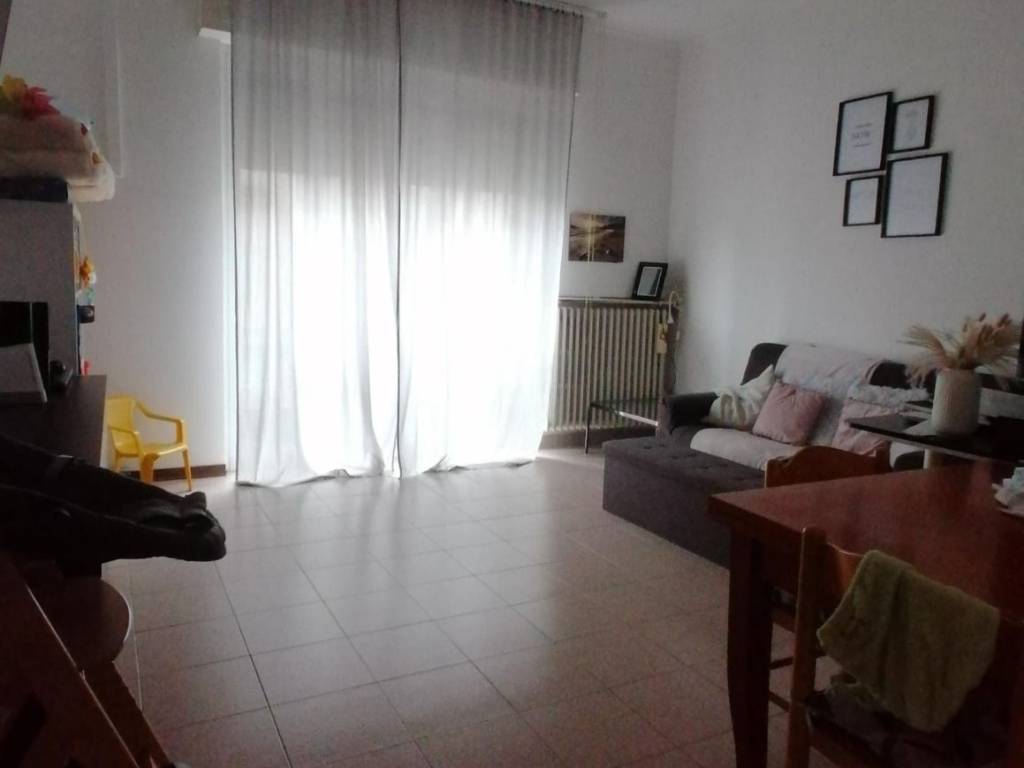 Trilocale via primo savani 5, pablo - prati bocchi, parma