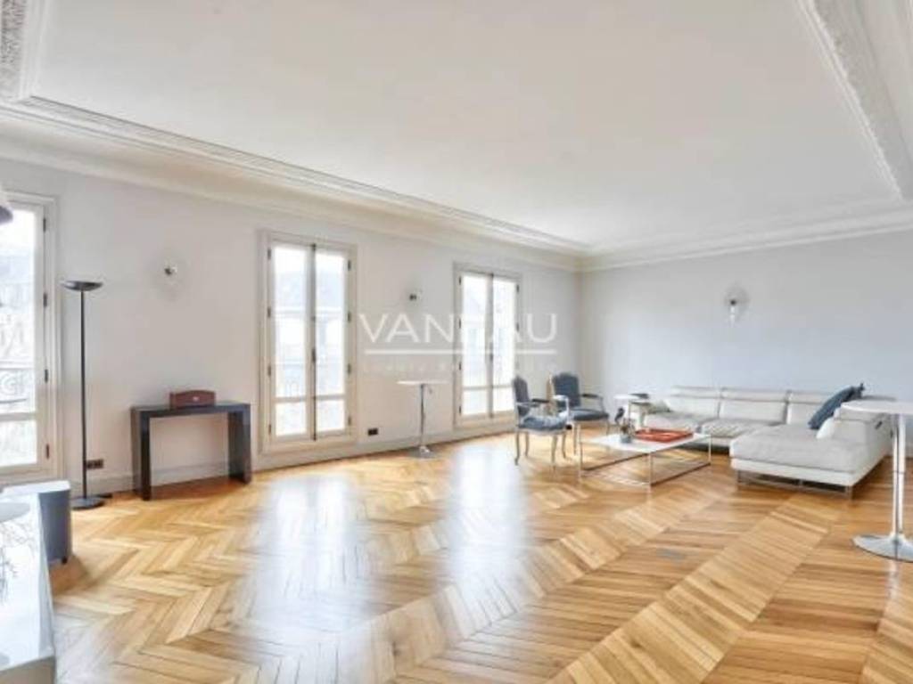 Sale Apartment Paris, ref. 109762161