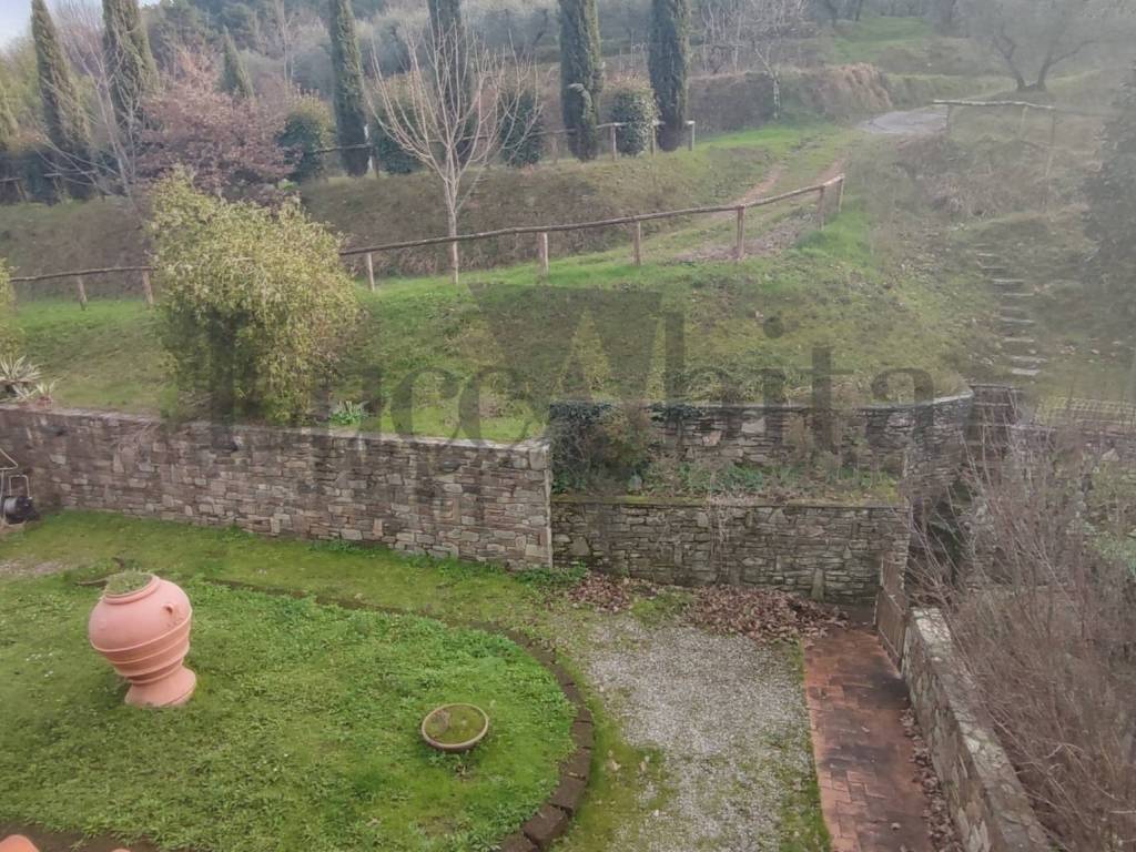 giardino e terreno