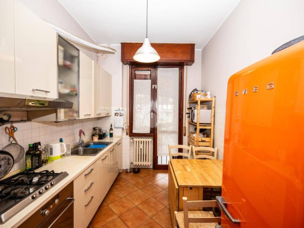 Vendita Appartamento Milano. Quadrilocale in via Angelo Bisi 28. Buono ...