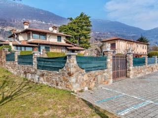 Foto - Vendita villa con giardino, Gera Lario, Lago di Como