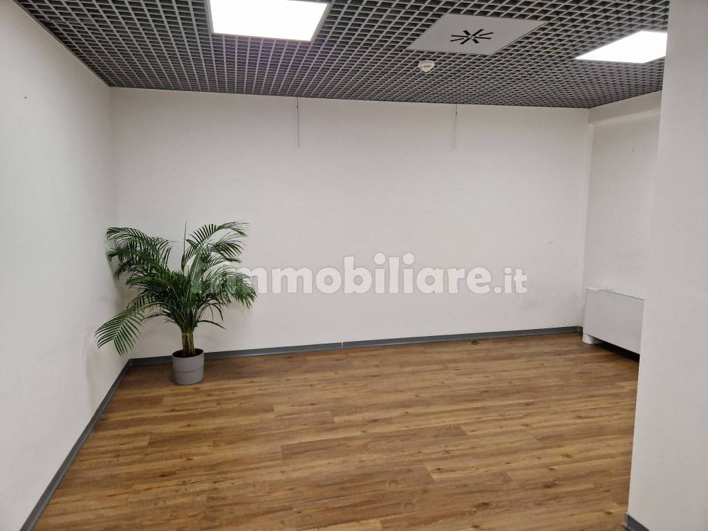 Ufficio - Studio via Ostiense 131L, Roma, Rif. 91811648 - Immobiliare.it