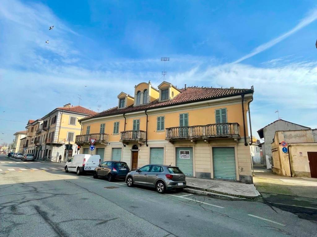 Locale commerciale via giuseppe mazzini 23, centro, crescentino