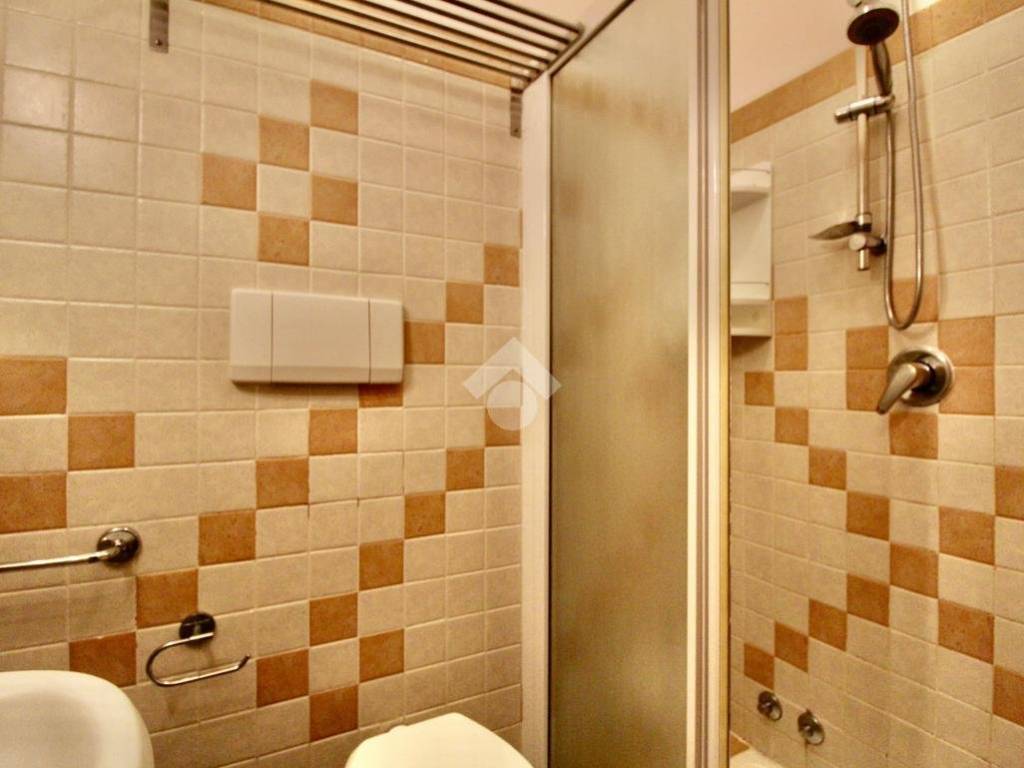 camera doppia con terrazzo - bagno